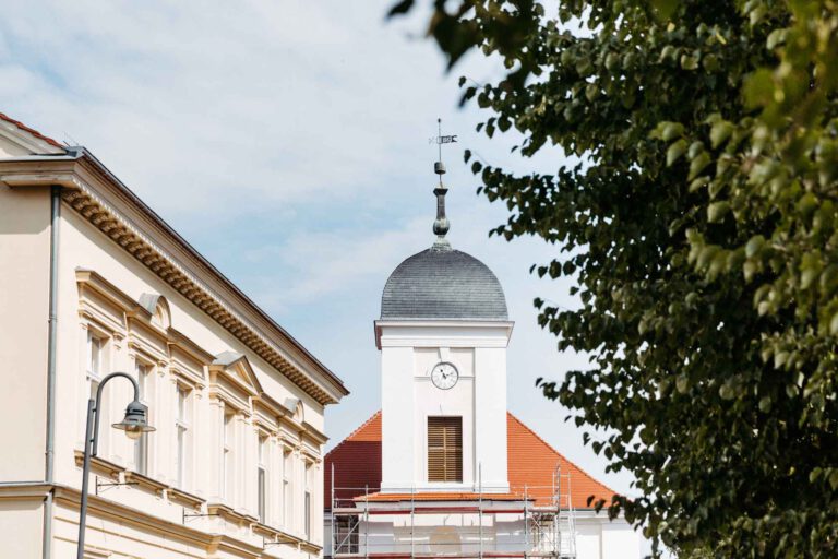 Außenansicht Schlossgut Altlandsber, Teilansicht oben